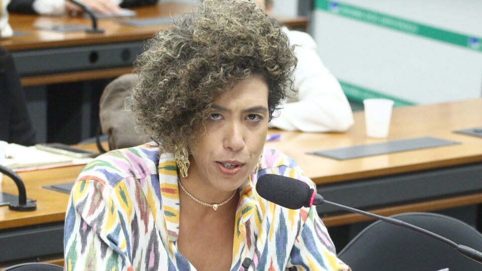 Assessor de deputada do PSOL é preso em operação contra exploração sexual de adolescentes