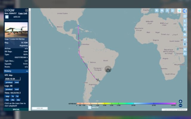 Jato que levou Flávio a Miami volta a Buenos Aires sem entrar no espaço aéreo brasileiro